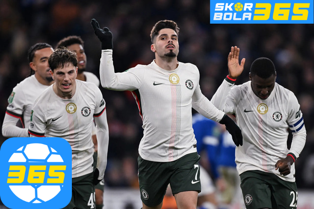 Pemain Chelsea merayakan gol saat pertandingan Chelsea vs Cardiff City