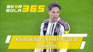 Kenan Yildiz mengenakan jersey Juventus saat diumumkan kontrak baru bersama klub
