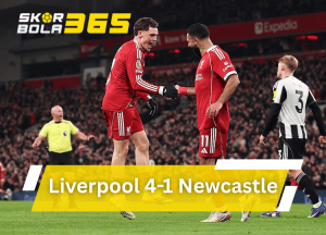 Pemain Liverpool merayakan gol saat mengalahkan Newcastle United 4-1 dalam laga Liga Inggris di Anfield
