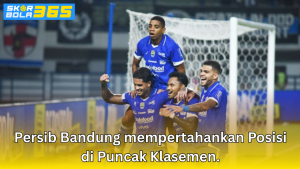 Pemain Persib Bandung merayakan gol dalam pertandingan Liga 1 Indonesia saat mempertahankan posisi puncak klasemen