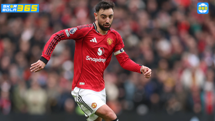 Bruno Fernandes selebrasi usai memberikan assist kemenangan Manchester United melawan Aston Villa di Premier League 2026, torehannya samai rekor Paul Scholes.