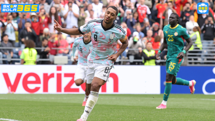 Youri Tielemans resmi ke Manchester United gantikan Ederson. Transfer £35 juta dari Aston Villa. Simak analisis di SKOR BOLA 365.