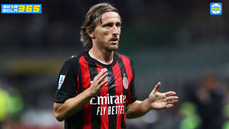 Luka Modric usia 40 tahun masih haus prestasi bersama AC Milan dan timnas Kroasia di Piala Dunia 2026. Simak analisis lengkapnya di SKOR BOLA 365.