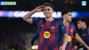 Fermin Lopez berlatih sebagai false 9 Barcelona di Camp Nou menjelang musim 2026/2027. SKOR BOLA 365.