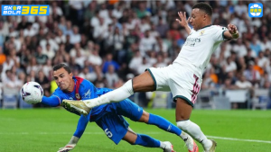 Debut Emil Audero Bersama Rayo Vallecano: Kebobolan 4 Gol, Bikin 7 Penyelamatan Lawan Real Madrid